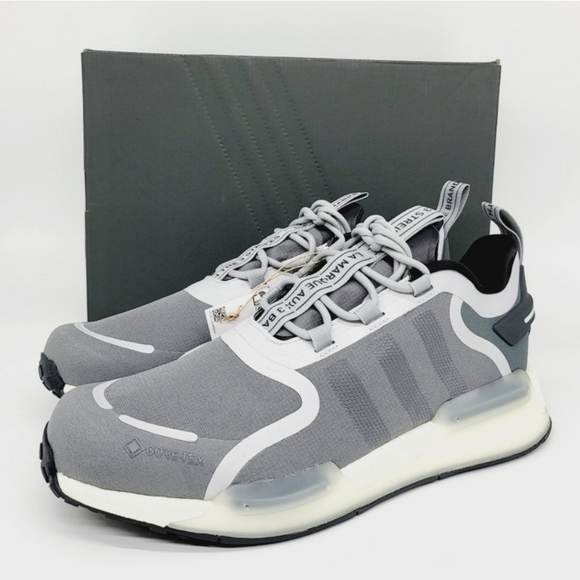 New Adidas Originals NMD_V3 Gore-Tex Men's Running Shoes Size 9 - Picture 2 of 8